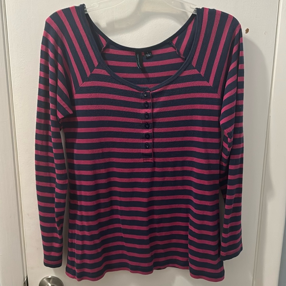 Cynthia Rowley Henley Long Sleeve Raspberry and Navy Stripe Tee. Size L
